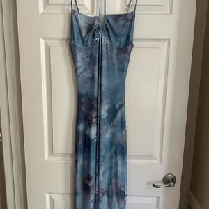 Elegant Blue Floral Spaghetti Strap Dress